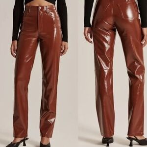 NWT Abercrombie & Fitch vegan leather 90s straight high rise curve love. Size 27